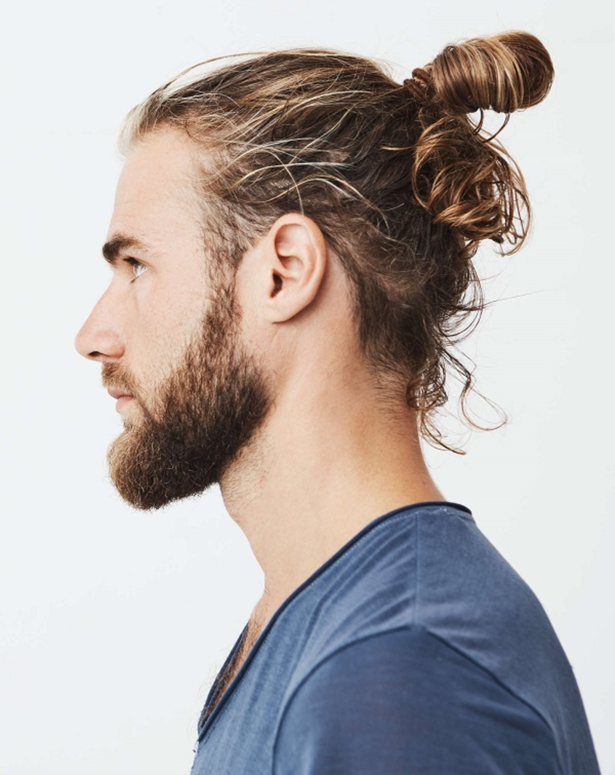 Tóc Man Bun ấn tượng